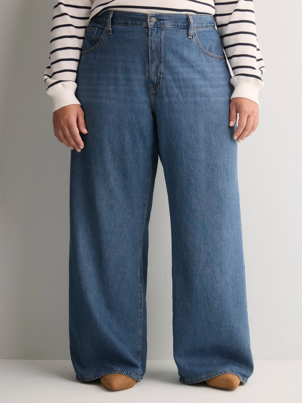 MEDIUM BLUE DENIM