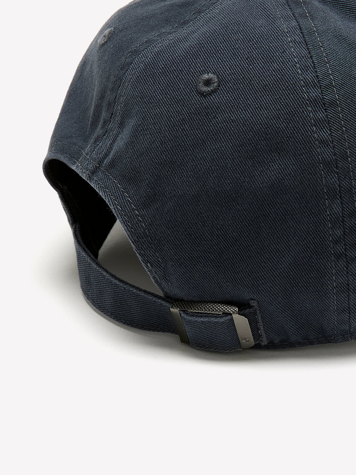 VINTAGE NAVY