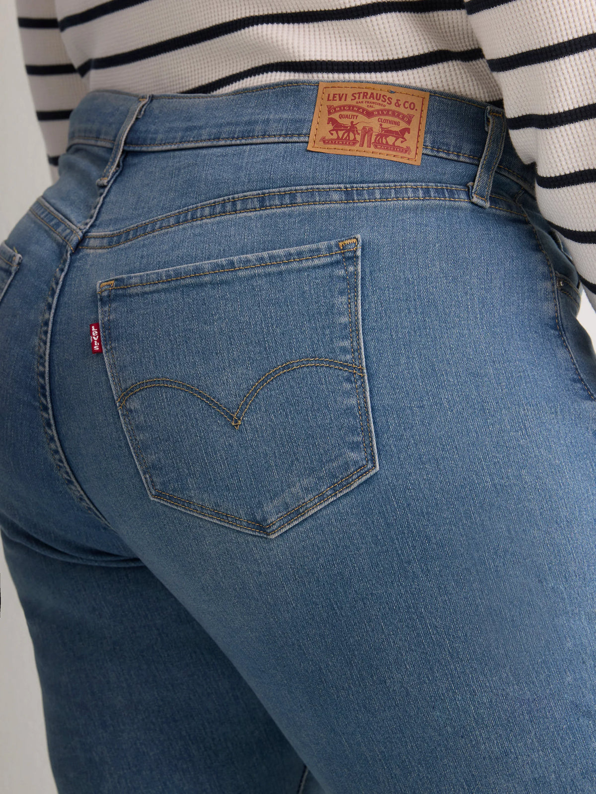 MEDIUM BLUE DENIM